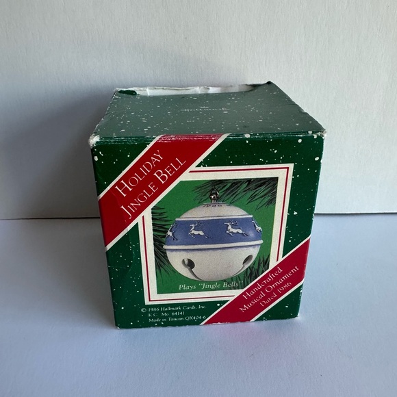 Hallmark Keepsake Musical Jingle Bell Ornament 1986 - Picture 5 of 7